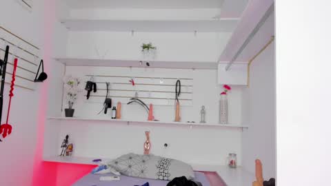 Alejandra online show from October 31, 1:28 am