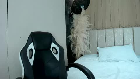 Aleja P online show from May 27, 4:53 am
