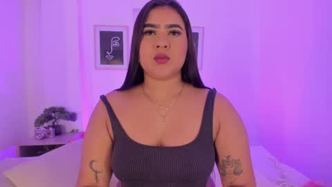 Alejandra online show from April 12, 1:48 pm