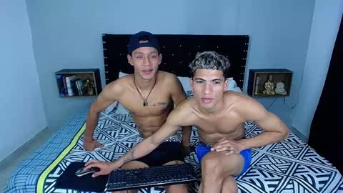 ALEJANDRO  MIGUEL online show from March 11, 3:47 am