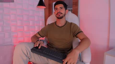 Alejo  online show from October 19, 3:33 am