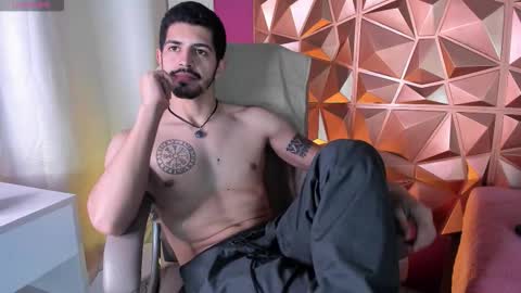 Alejo  online show from March 25, 5:03 am