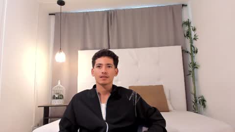 alejo_exotic online show from July 17, 12:29 pm