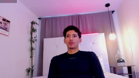 alejo_exotic online show from July 29, 12:16 pm
