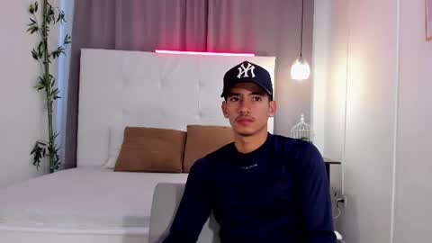 alejo_exotic online show from July 24, 12:24 pm