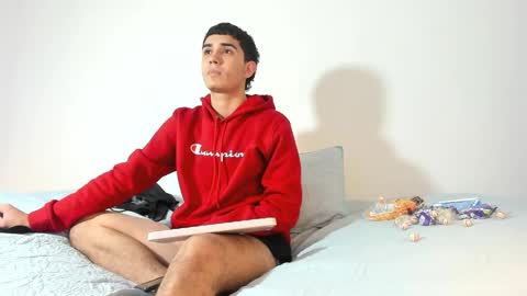 alejo_gray1 online show from October 22, 5:03 pm