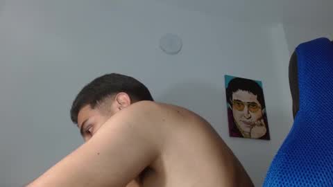 Snapshot of alejo_hot23 chatting on January 19, 2:47 am David online show from January 19, 2:47 am