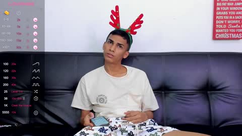 Snapshot of alejo_peverell chatting on December 7, 6:54 pm alejo peverell online show from December 7, 6:54 pm