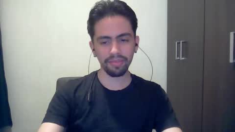alejo_shy online show from December 8, 5:39 am