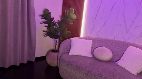 Alejo online show from February 16, 7:45 pm