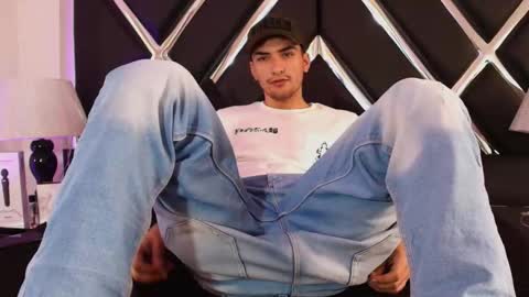 Alek online show from October 20, 8:58 pm