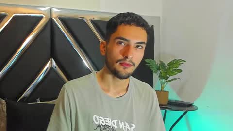 Alek online show from September 26, 7:27 am