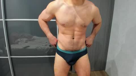 aleks_brown online show from May 26, 9:21 pm