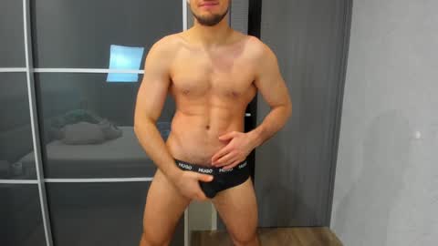 Snapshot of aleks_brown chatting on January 31, 12:07 pm aleks_brown online show from January 31, 12:07 pm