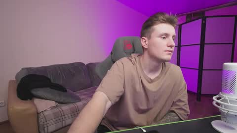 Alex and Linar online show from November 11, 11:18 pm