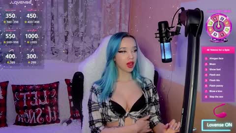 Aleksa Hunt online show from January 3, 11:55 pm