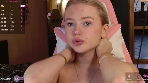 Snapshot of aleksalore chatting on March 1, 7:08 am Lexi online show from March 1, 7:08 am
