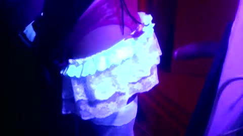 aleksandra04 online show from April 27, 10:40 pm