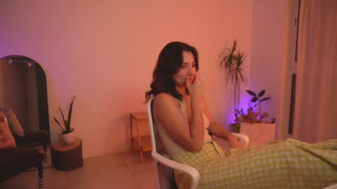 Ale online show from February 7, 11:45 pm