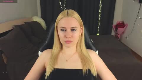 Alena online show from February 21, 2:16 pm