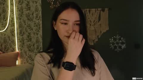 Alena online show from December 14, 1:38 pm