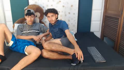 ALENDERS online show from October 12, 1:04 pm