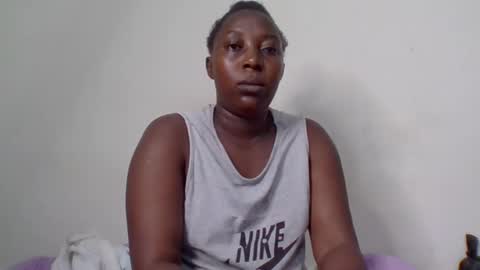 Snapshot of alesha_ chatting on February 11, 4:33 am Noreen Kennth and Emilly online show from February 11, 4:33 am