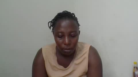 Snapshot of alesha_ chatting on March 4, 6:47 am Noreen Kennth and Emilly online show from March 4, 6:47 am