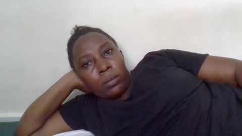 Snapshot of alesha_ chatting on February 23, 5:50 pm Noreen Kennth and Emilly online show from February 23, 5:50 pm