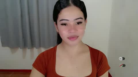 Snapshot of alesha_vibe_me chatting on February 4, 7:51 am alesha_vibe_me online show from February 4, 7:51 am