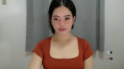 Snapshot of alesha_vibe_me chatting on February 3, 7:51 am alesha_vibe_me online show from February 3, 7:51 am
