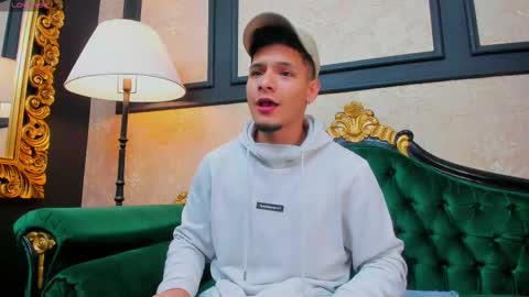 Alessandro King online show from March 4, 11:40 am