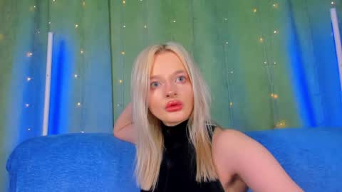 alessakiss online show from June 3, 2:33 pm