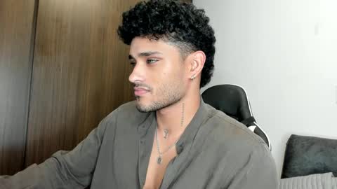 Snapshot of alessandro_vanni chatting on March 9, 2:29 am Alessandro Vanni online show from March 9, 2:29 am