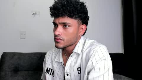 Snapshot of alessandro_vanni chatting on March 6, 1:58 am Alessandro Vanni online show from March 6, 1:58 am