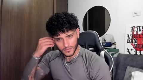 Snapshot of alessandro_vanni chatting on September 9, 3:06 am Alessandro Vanni online show from September 9, 3:06 am