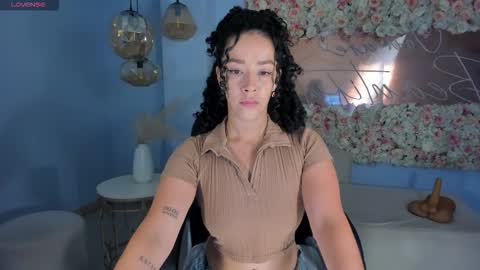 ALESSA ROMERO  online show from January 7, 7:41 pm