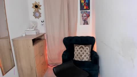Snapshot of alessia_anderson07 chatting on March 6, 2:19 am Yy online show from March 6, 2:19 am