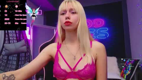 alessiacroft online show from October 1, 4:55 am