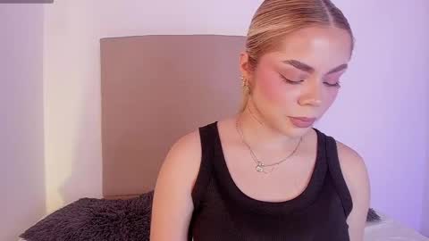 Alessia Moon online show from May 13, 7:23 pm