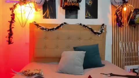 Aleszia online show from October 30, 11:49 pm