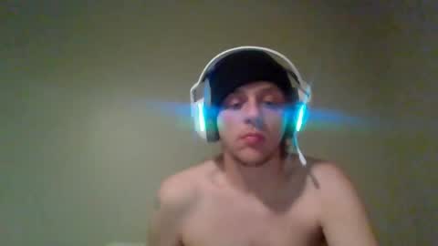 Snapshot of alex69tt chatting on February 14, 9:34 am jointlover online show from February 14, 9:34 am