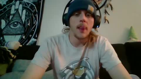 Snapshot of alex69tt chatting on December 12, 2:11 pm jointlover online show from December 12, 2:11 pm