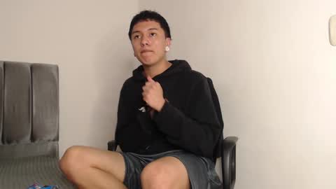 Snapshot of alex__lover chatting on March 6, 2:41 am Owen online show from March 6, 2:41 am