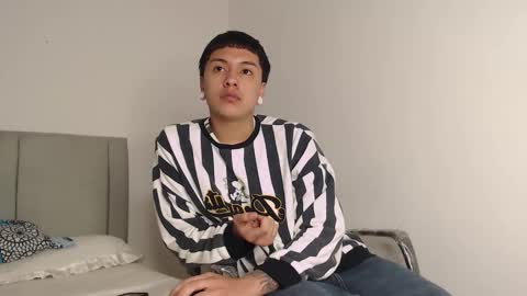 Owen online show from February 4, 2:26 am