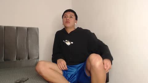 Snapshot of alex__lover chatting on February 20, 3:12 am Owen online show from February 20, 3:12 am