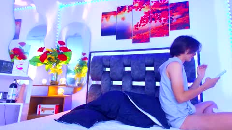 sneider online show from September 28, 9:13 pm