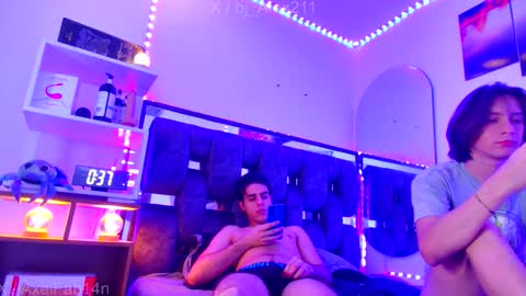 sneider online show from November 20, 9:01 pm