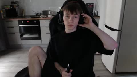 Snapshot of alex_gotcha chatting on March 8, 10:54 am Alex online show from March 8, 10:54 am