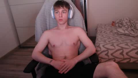 Alex online show from October 4, 7:11 pm